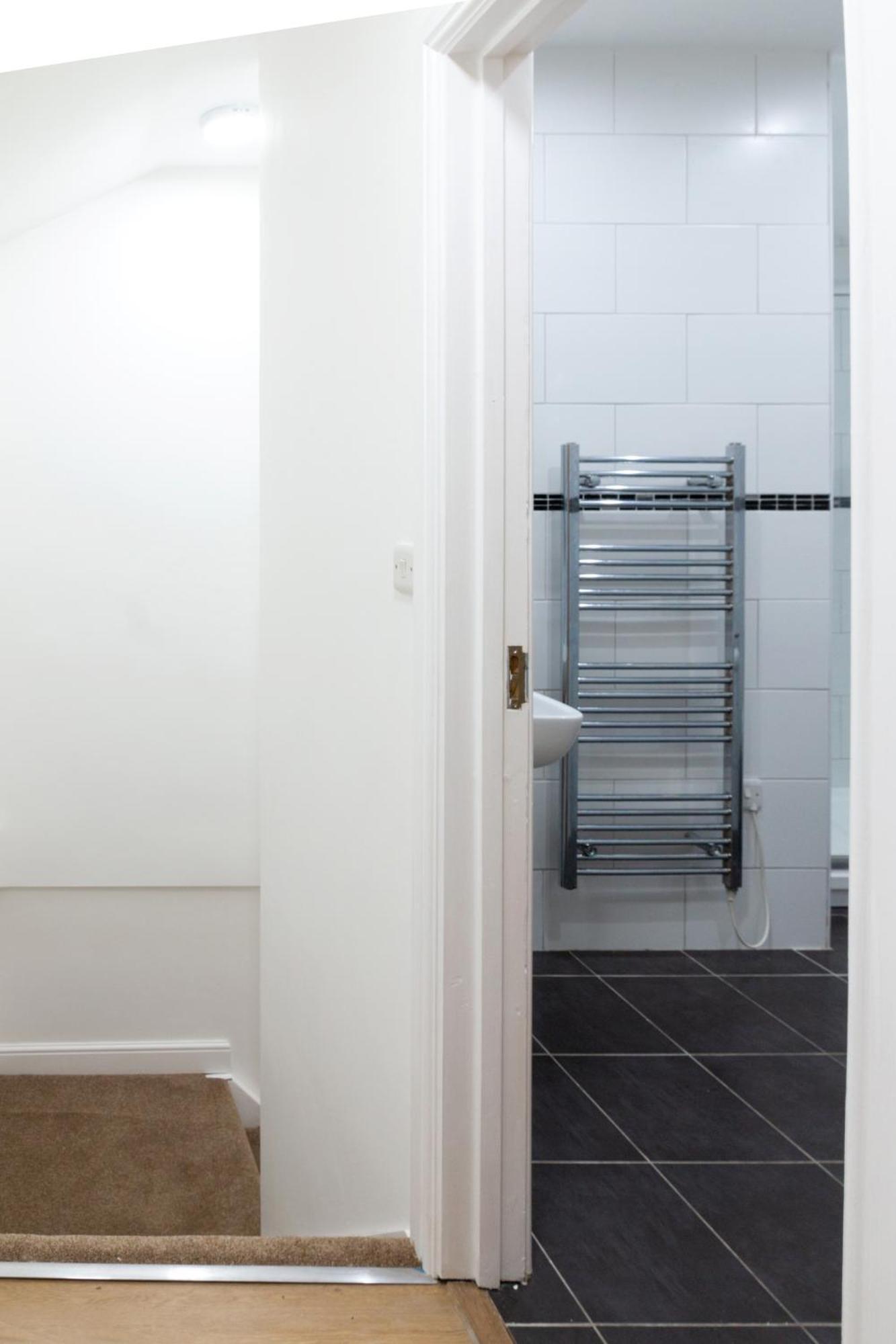 2 Bedroom Entire Near Principality Stadium * Cardiff