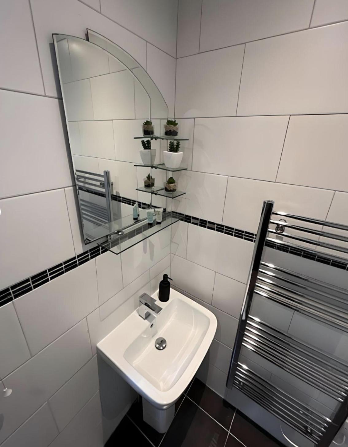 2 Bed Apartment, Close To City Centre, Principality Stadium Apartment