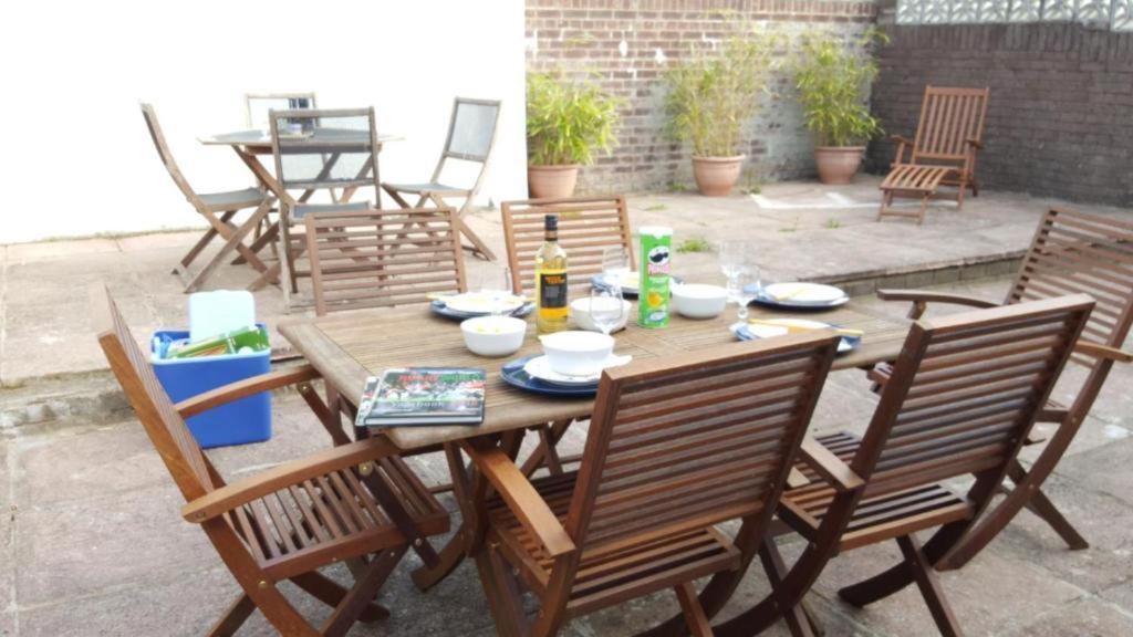 Holiday home Rumney House