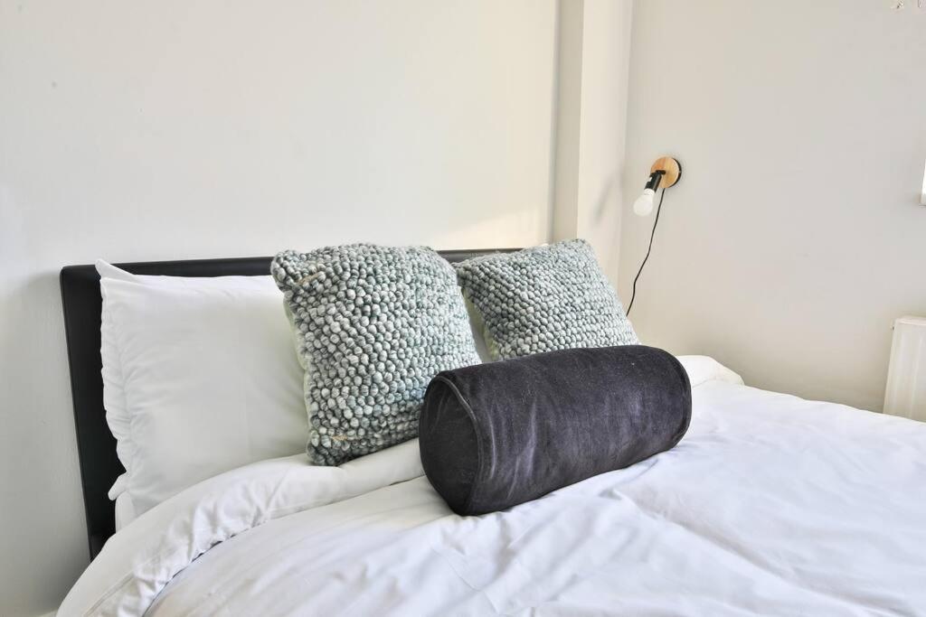 Stayright 2 Bedroom City Stays- Vibrant Area Near Centre Apartment Cardiff