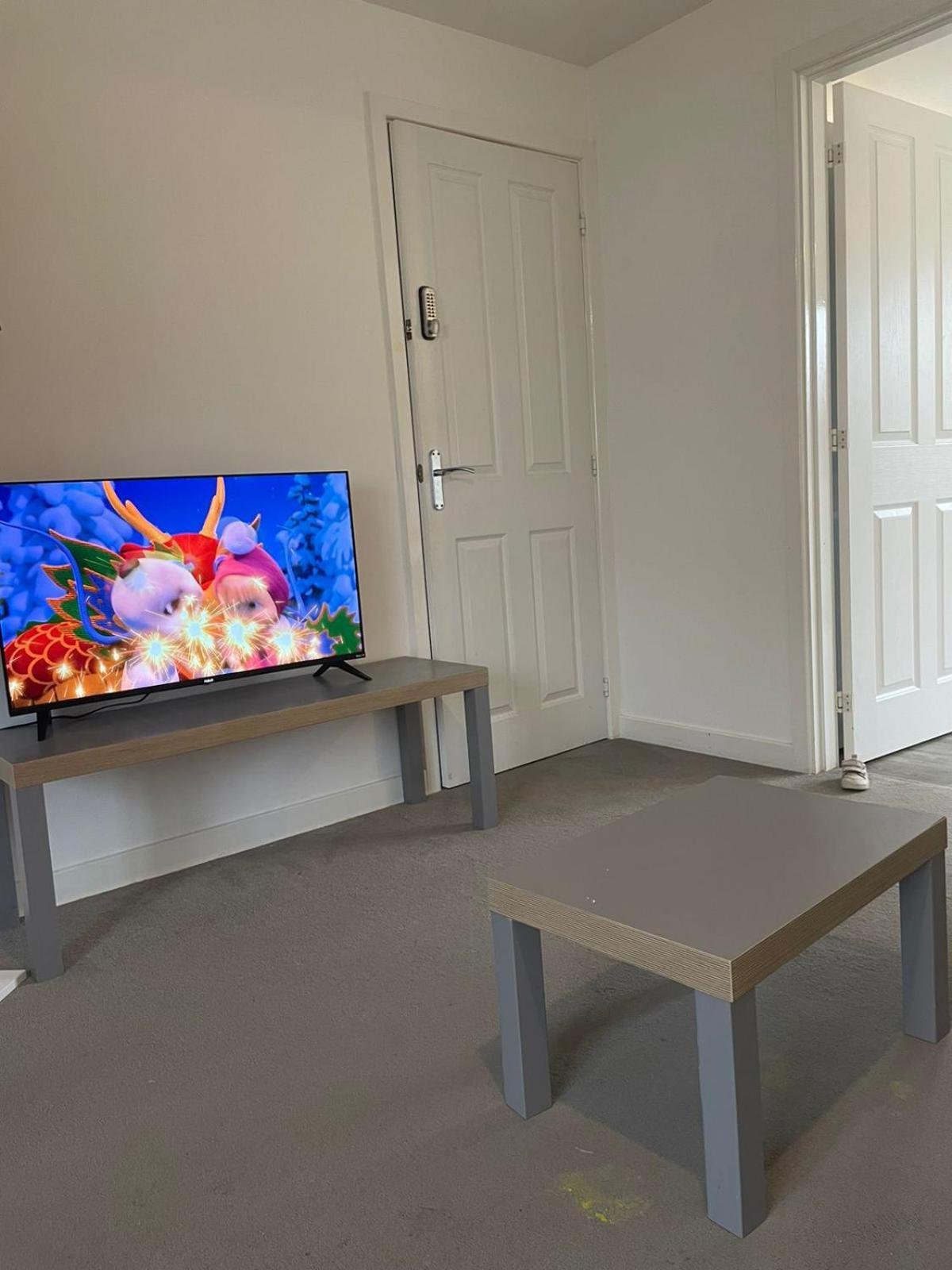 Guest house St Mellons - Close To A48 And M4 *