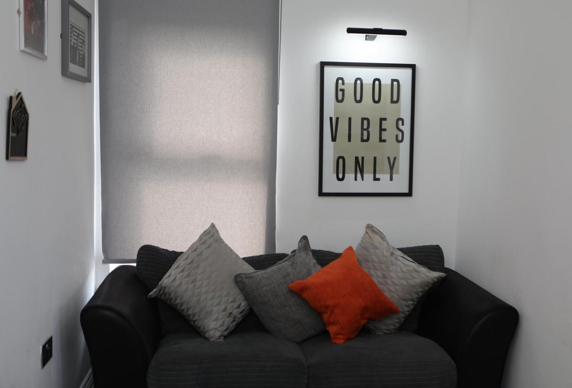 2-bed With Rooftop Garden In Prime Location Apartment
