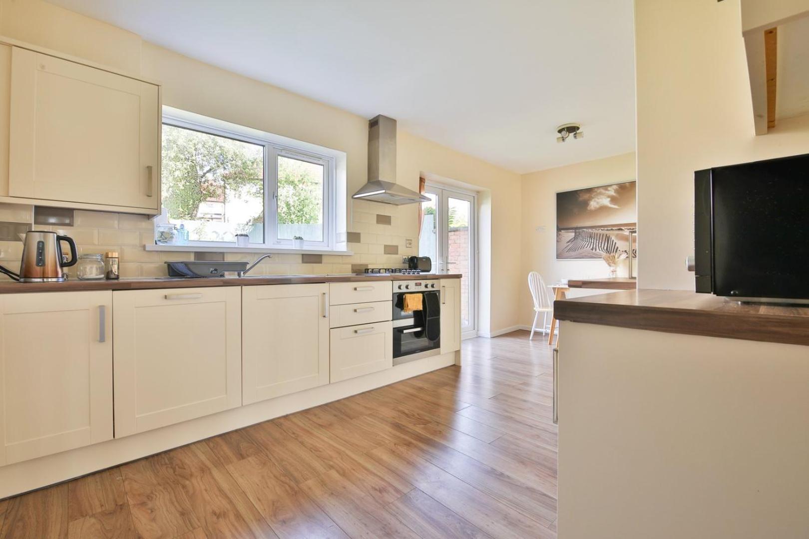 Garden Station Dwelling In Rumney *