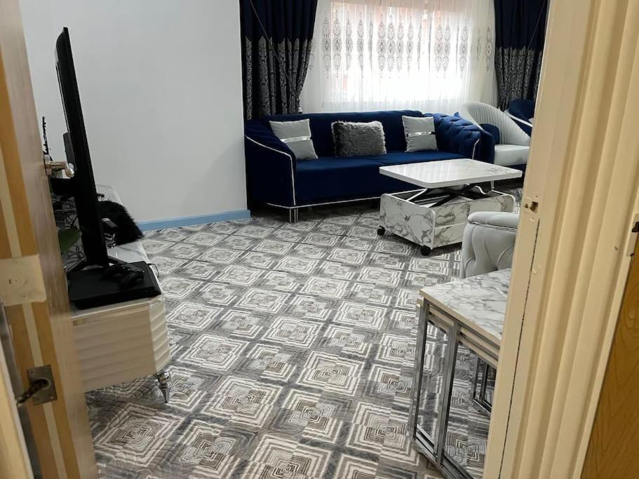 Entire Flat In * Cardiff