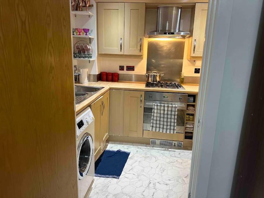 Apartment Entire Flat In *