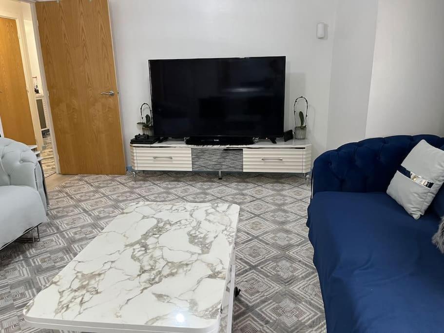 Entire Flat In Apartment
