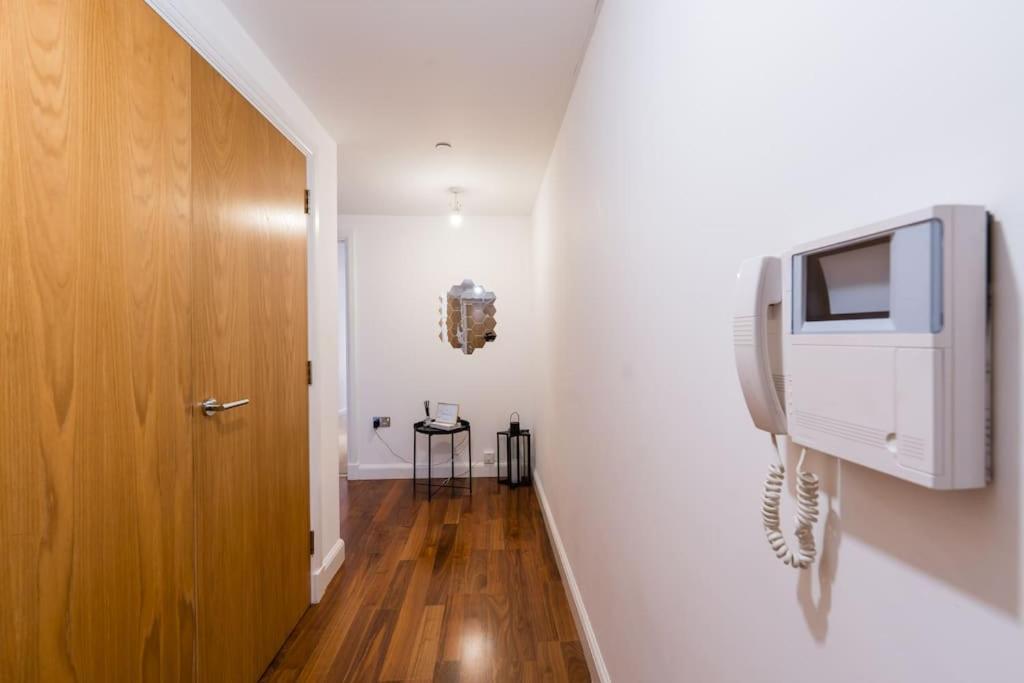 In The Heart Of Centre Apartment