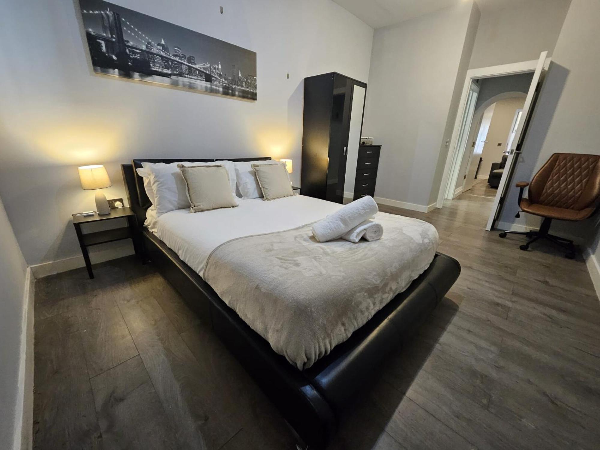 Nariken Apartments, Center Cardiff