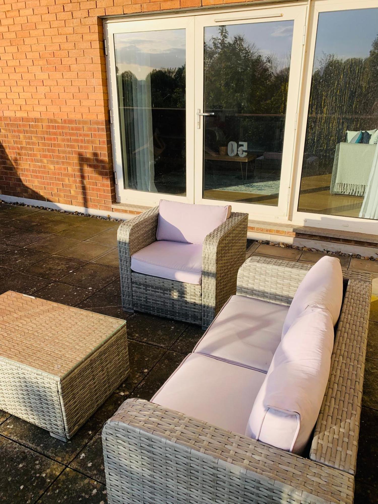 Apartment Spacious 2 Bed Perfect For Centre & Bay, Pool, Gym
