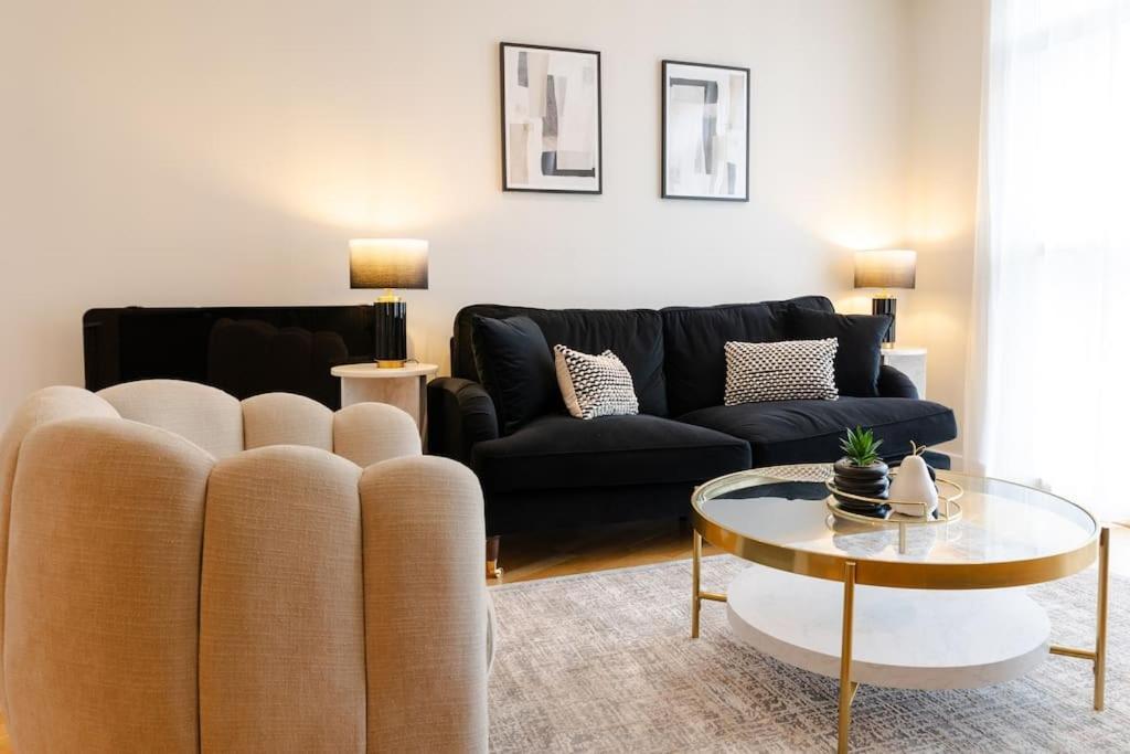 Sophisticated Free Parking Apartment *