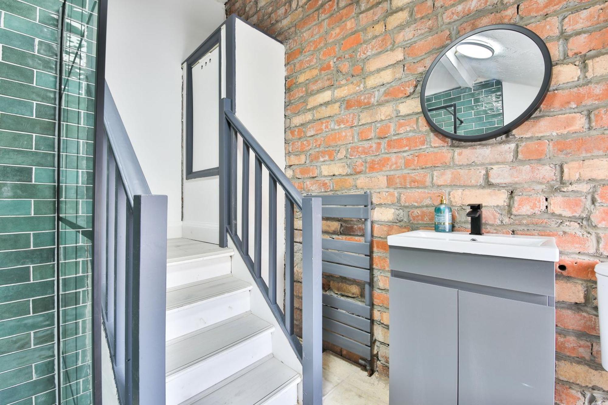 Apartment Stayright Charming 2br House, Walking Distance To City Centre *