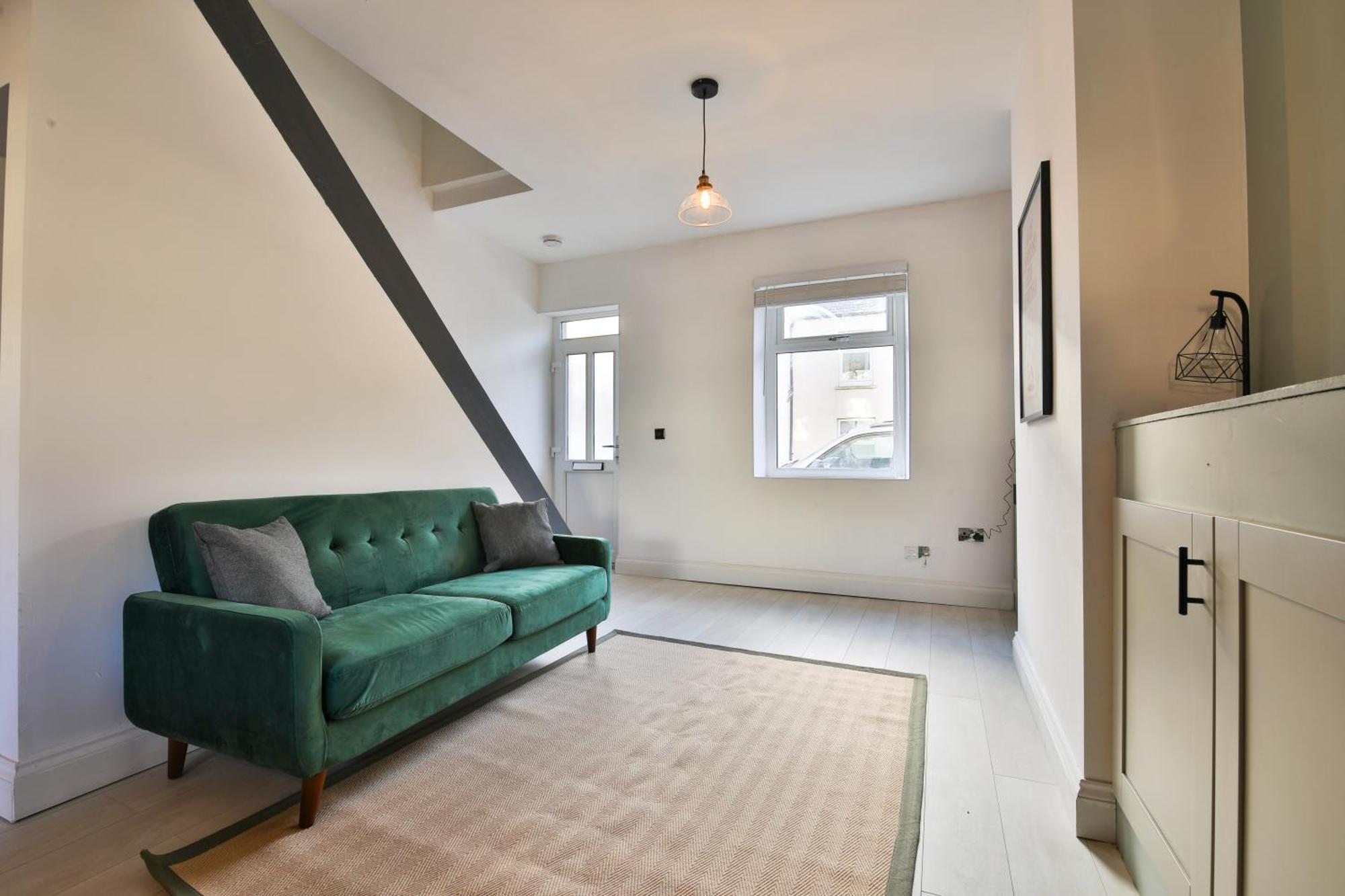 Stayright Charming 2br House, Walking Distance To City Centre Apartment