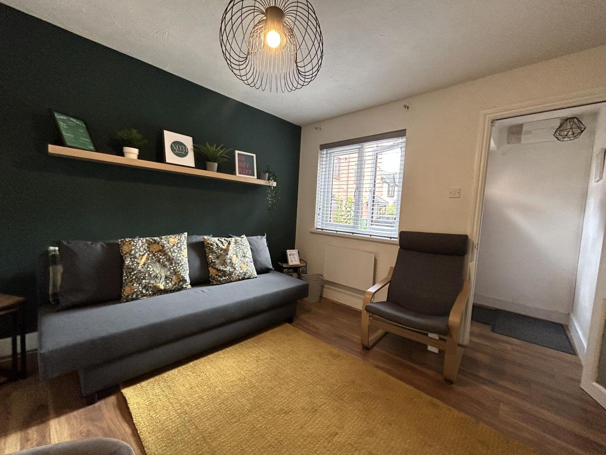 No31 * Cardiff