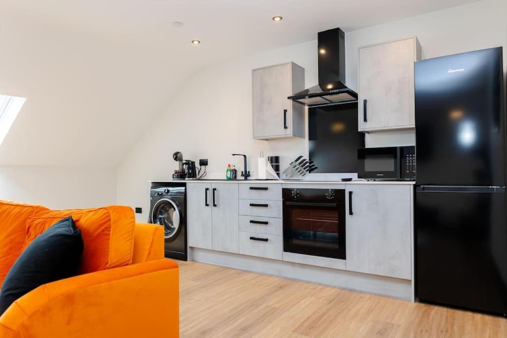 Apartment The Berriman Collection Stylish Sleeps 6 - 2 Bedroom Cardiff