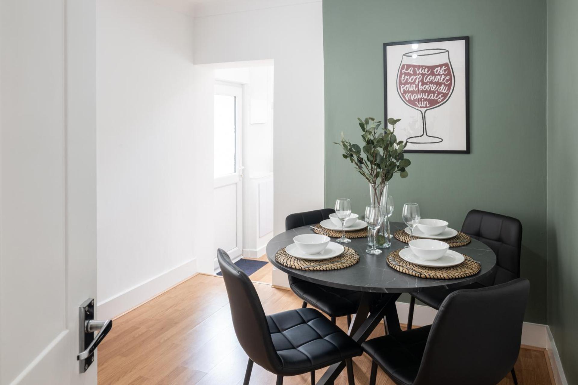 Host & - Pontcanna Mews