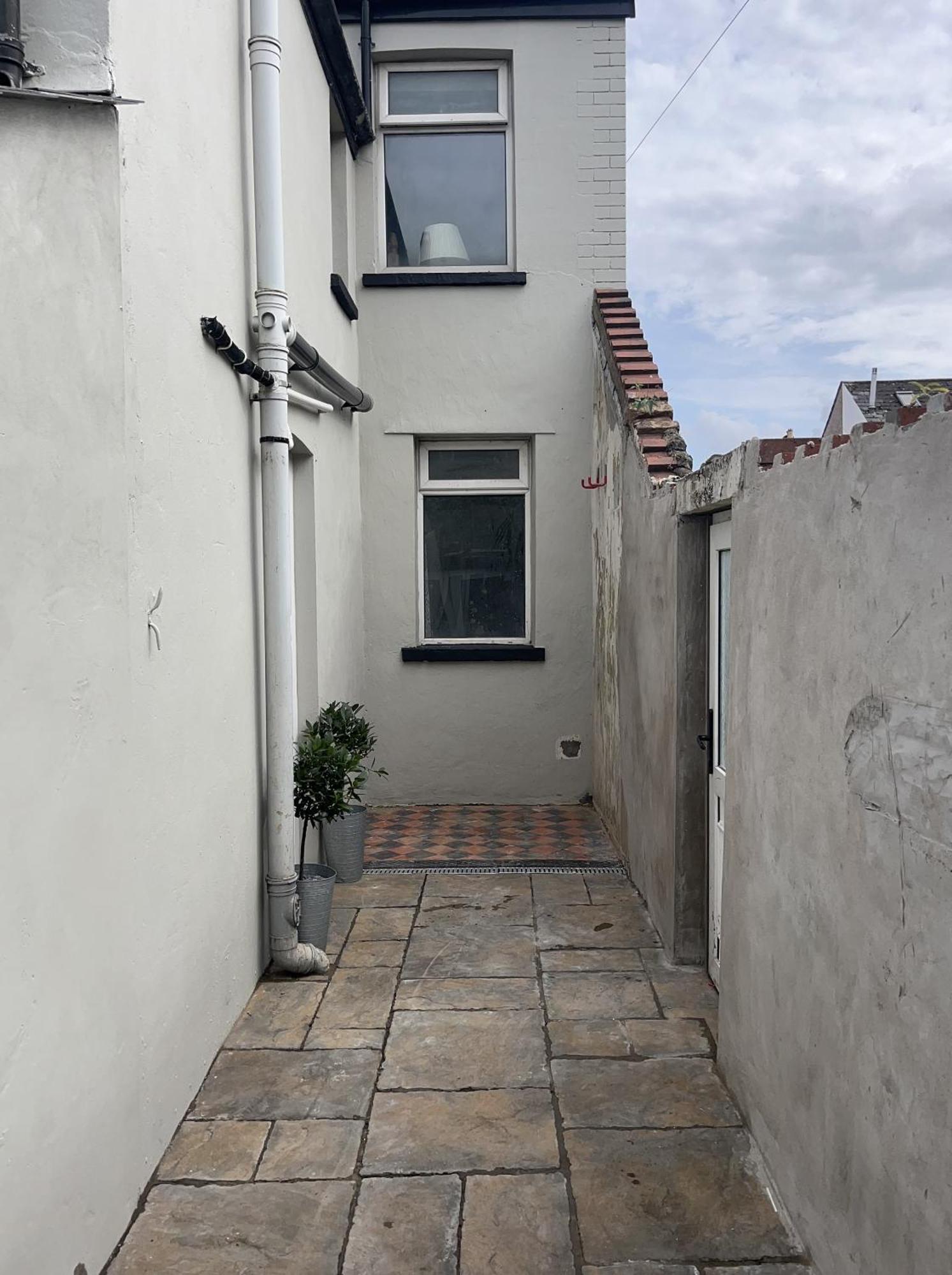 Holiday home Adanhouse-stockland Spacious 5 Bedroom House Sleeps 12 Private Garden *