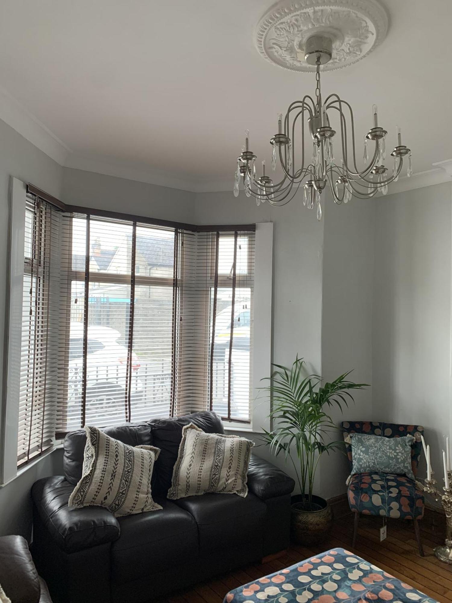 Adanhouse-stockland Spacious 5 Bedroom House Sleeps 12 Private Garden