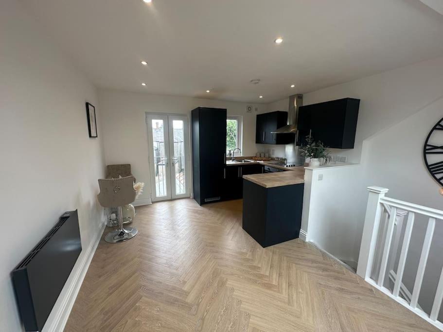 2 Bedrooms - Near City Centre Cardiff