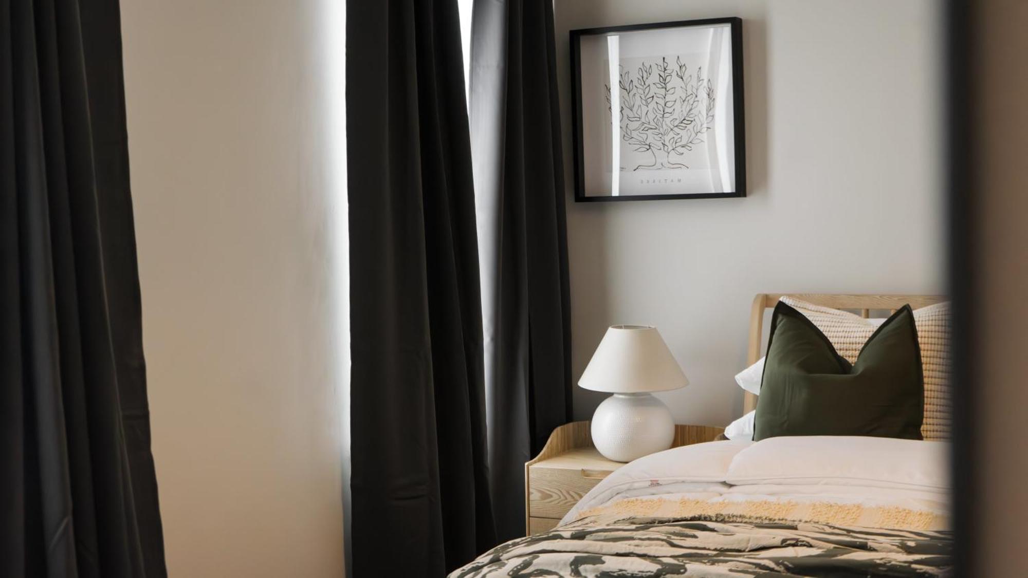 Beautiful 3 Bed In The Heart Of City With Free Parking Holiday home Cardiff