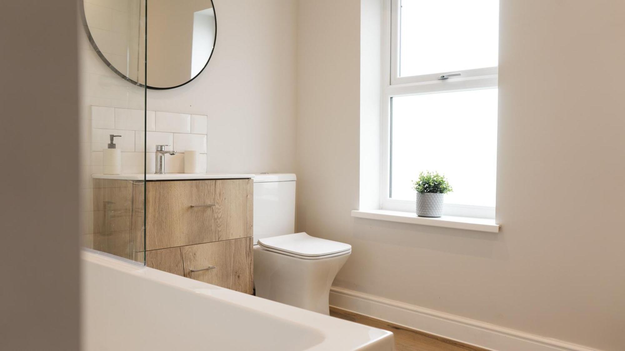 Beautiful 3 Bed In The Heart Of City With Free Parking