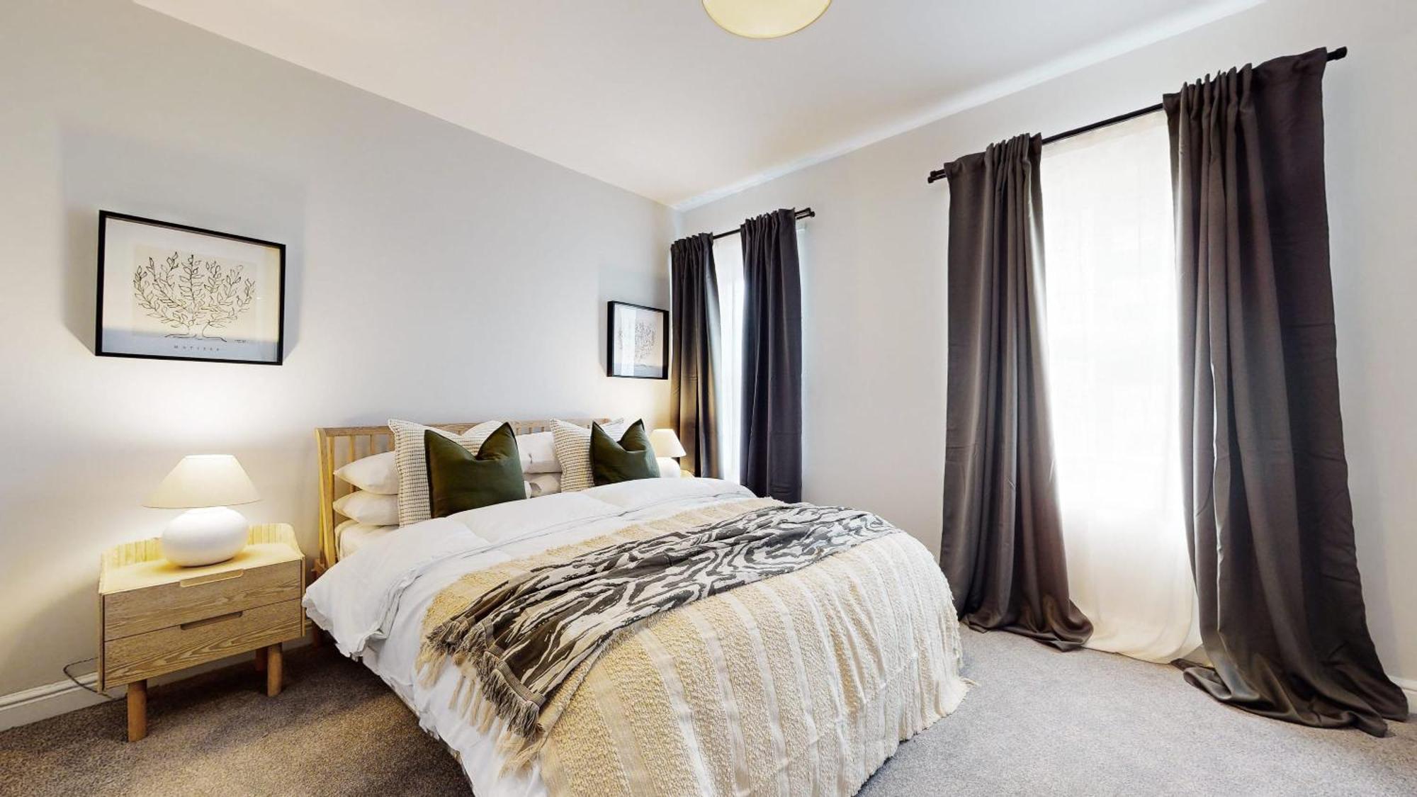 Beautiful 3 Bed In The Heart Of City With Free Parking Holiday home Cardiff