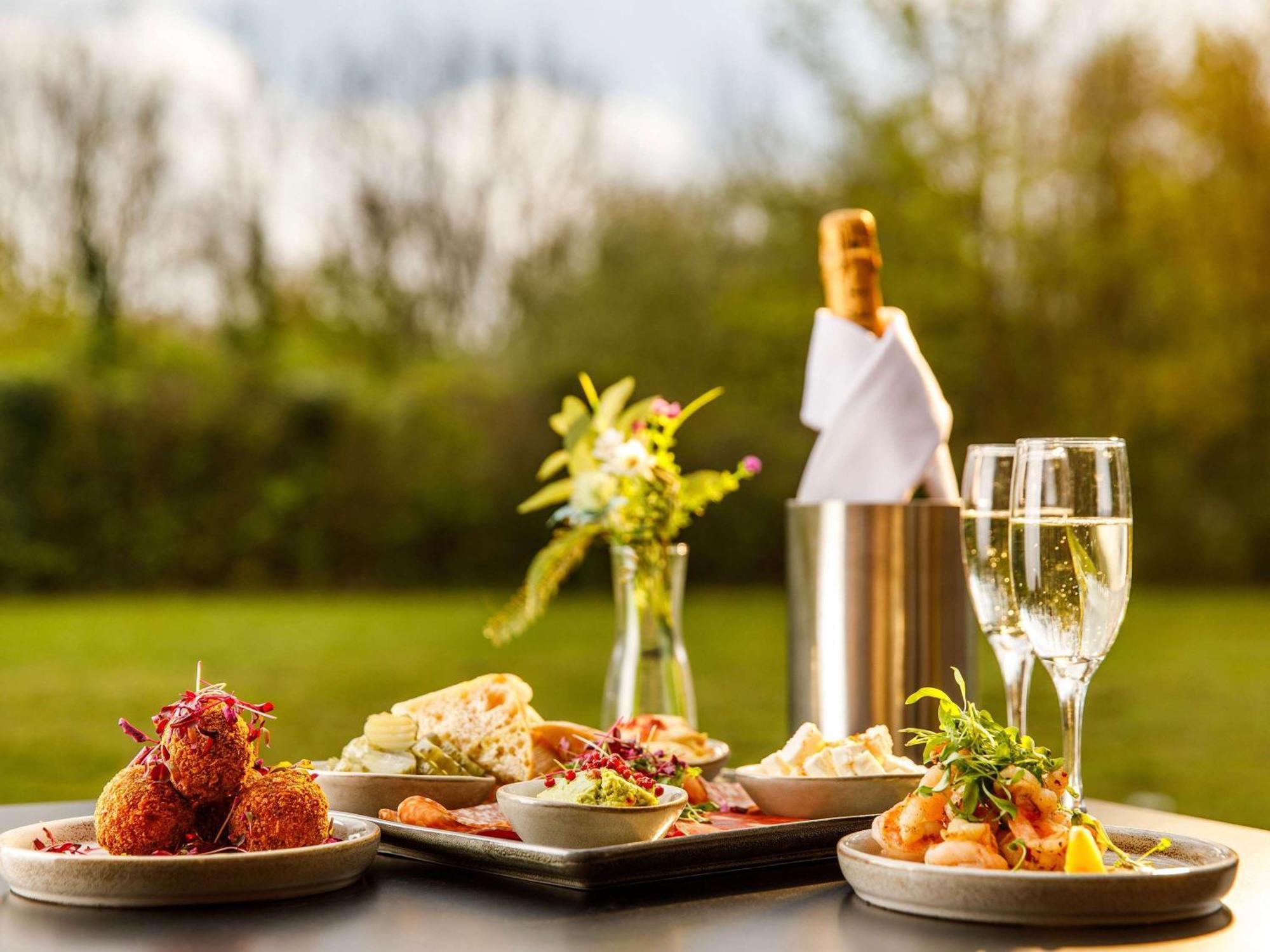 Mercure North 4*