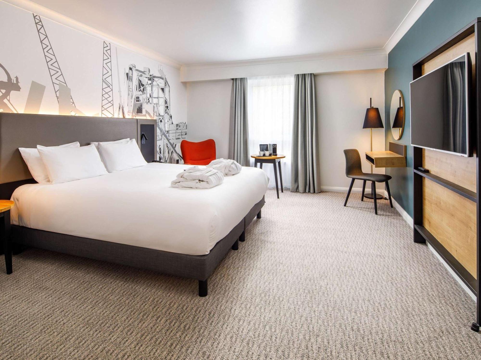 Mercure North