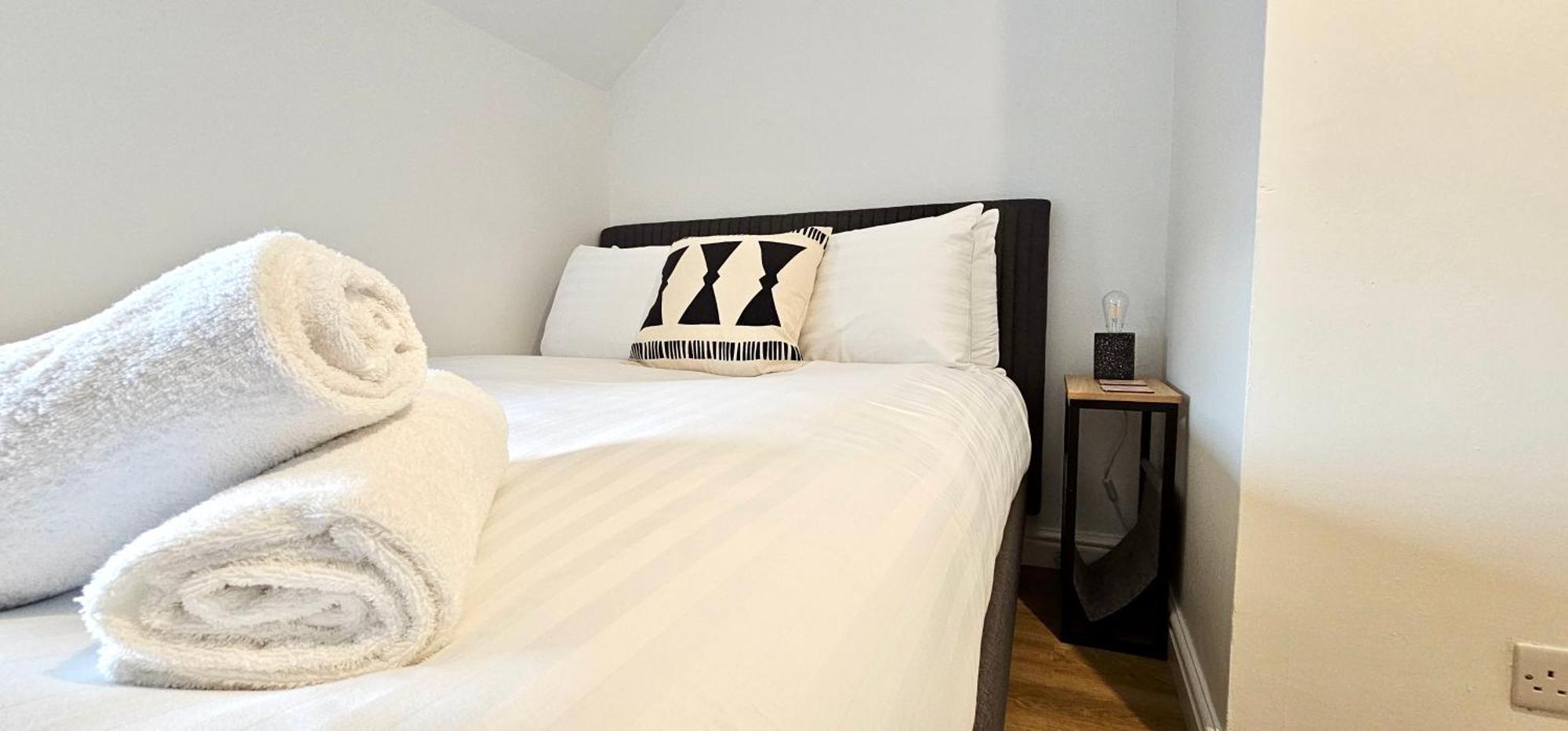 Harlequin By Switchback Apartment