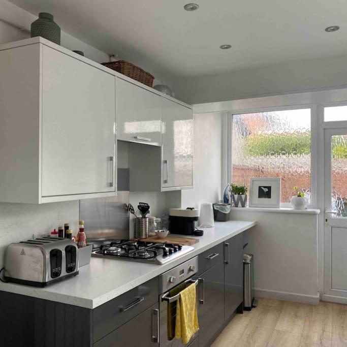 Holiday home Stones Throw From Millennium Stadium & Centre Cardiff