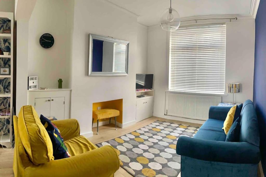 Stones Throw From Millennium Stadium & Centre Holiday home