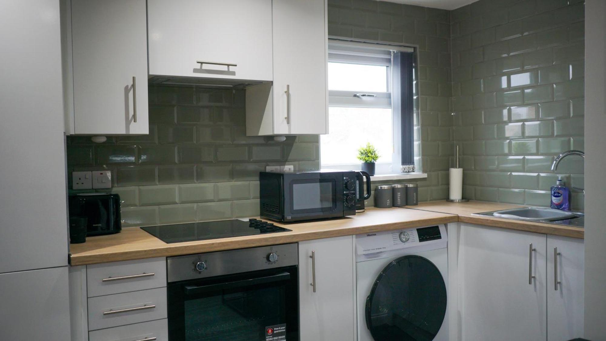 Modern Near Centre Apartment *