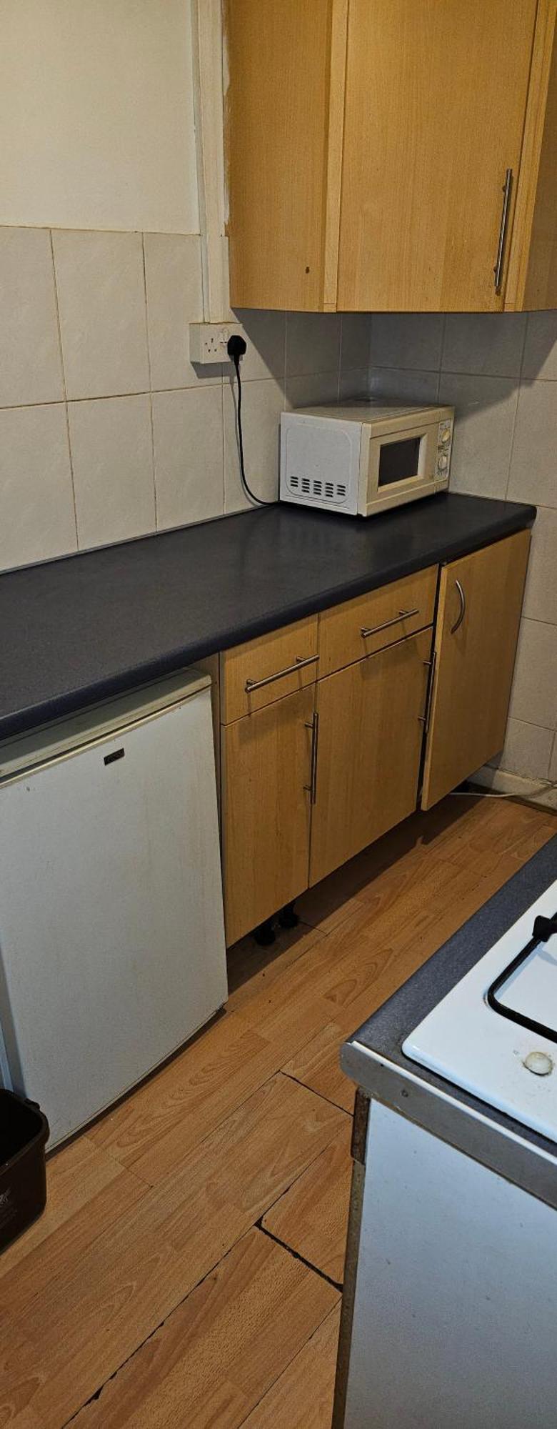 No Frills & Nothing Fancy 1 Bed Centre Apartment Cardiff