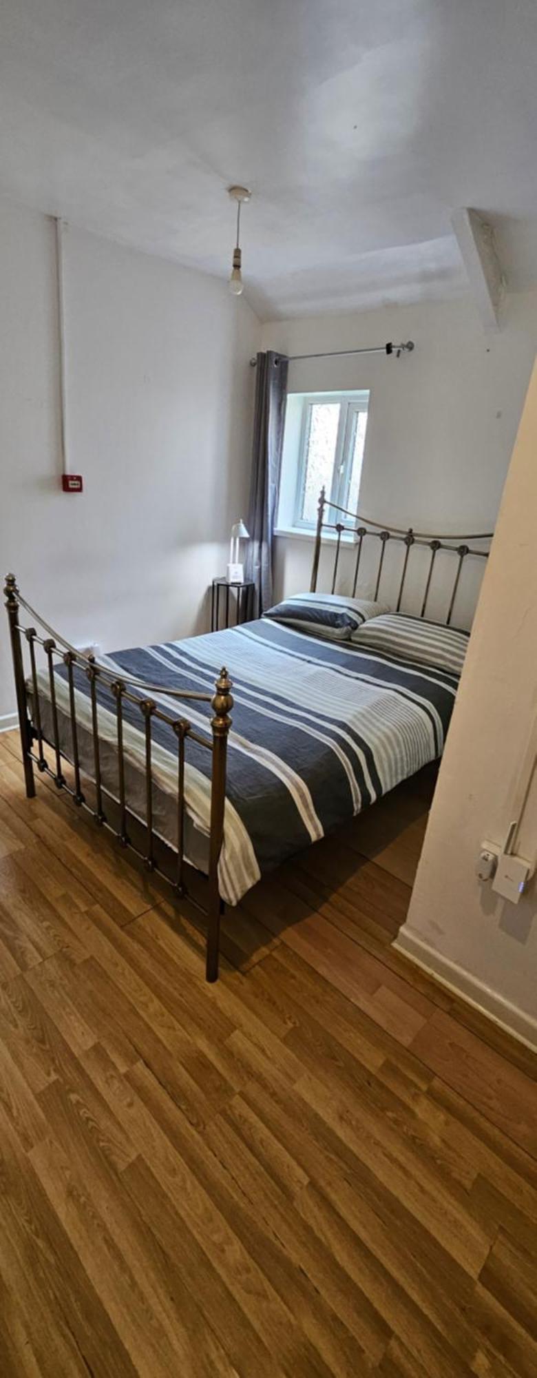 No Frills & Nothing Fancy 1 Bed Centre * Cardiff