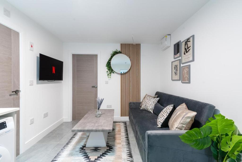 Luxurious - In Apartment *