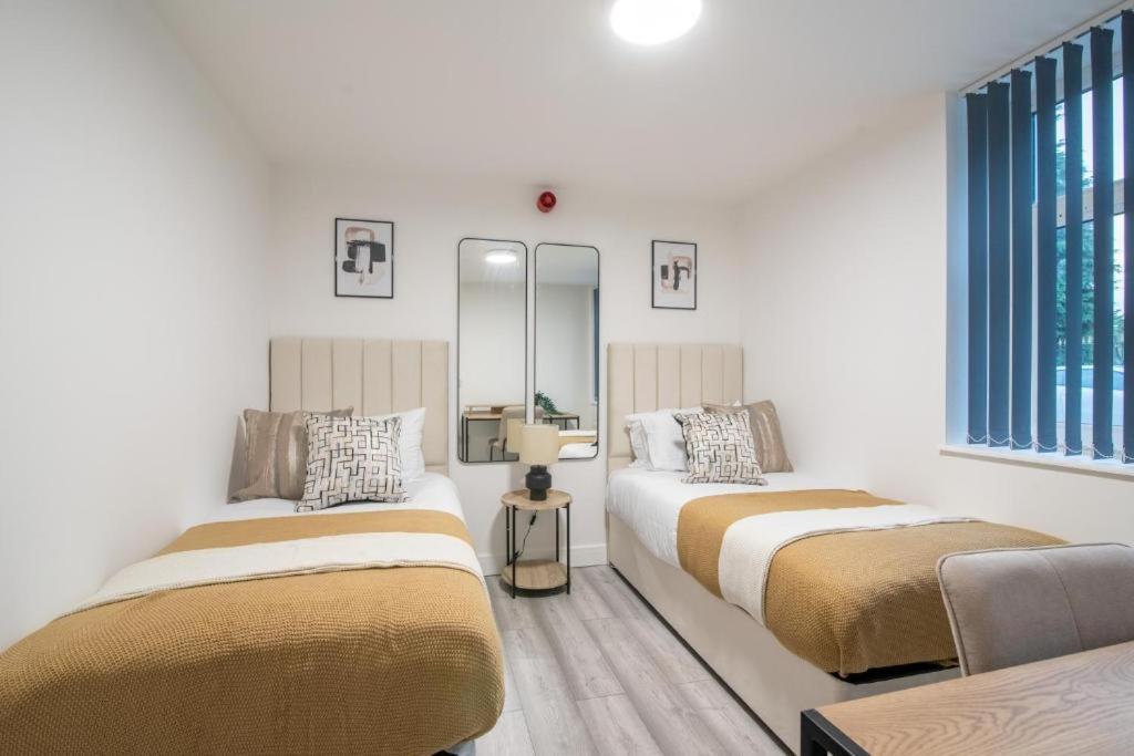 Luxurious - In Apartment Cardiff