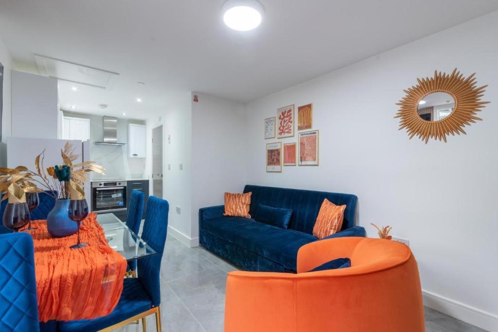 Luxurious - In Apartment *