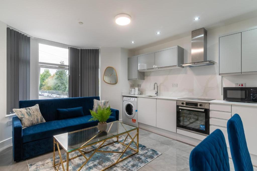 Luxurious - In Apartment *