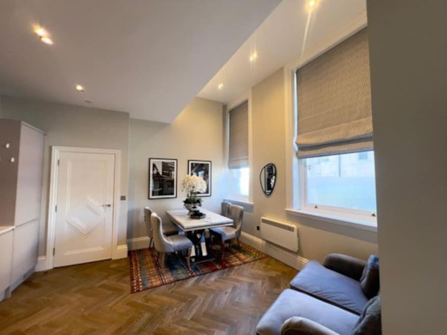 Luxebay Hideaway - Free Parking *