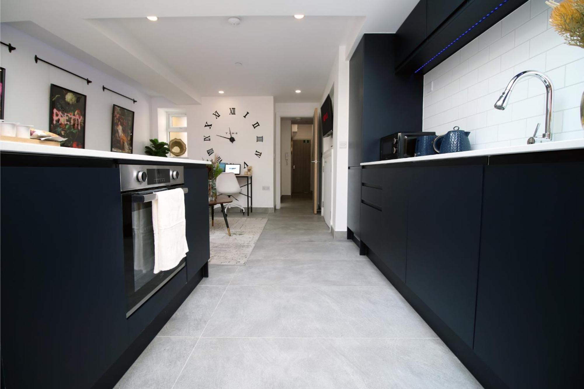 New Listing - Modern & Spacious Retreat With Private Courtyard *