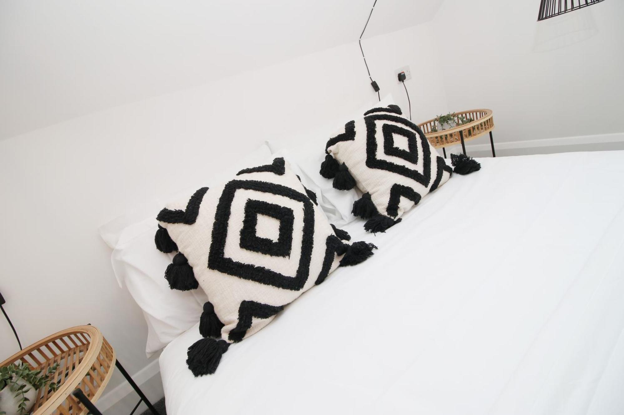 New Listing - Modern & Spacious Retreat With Private Courtyard