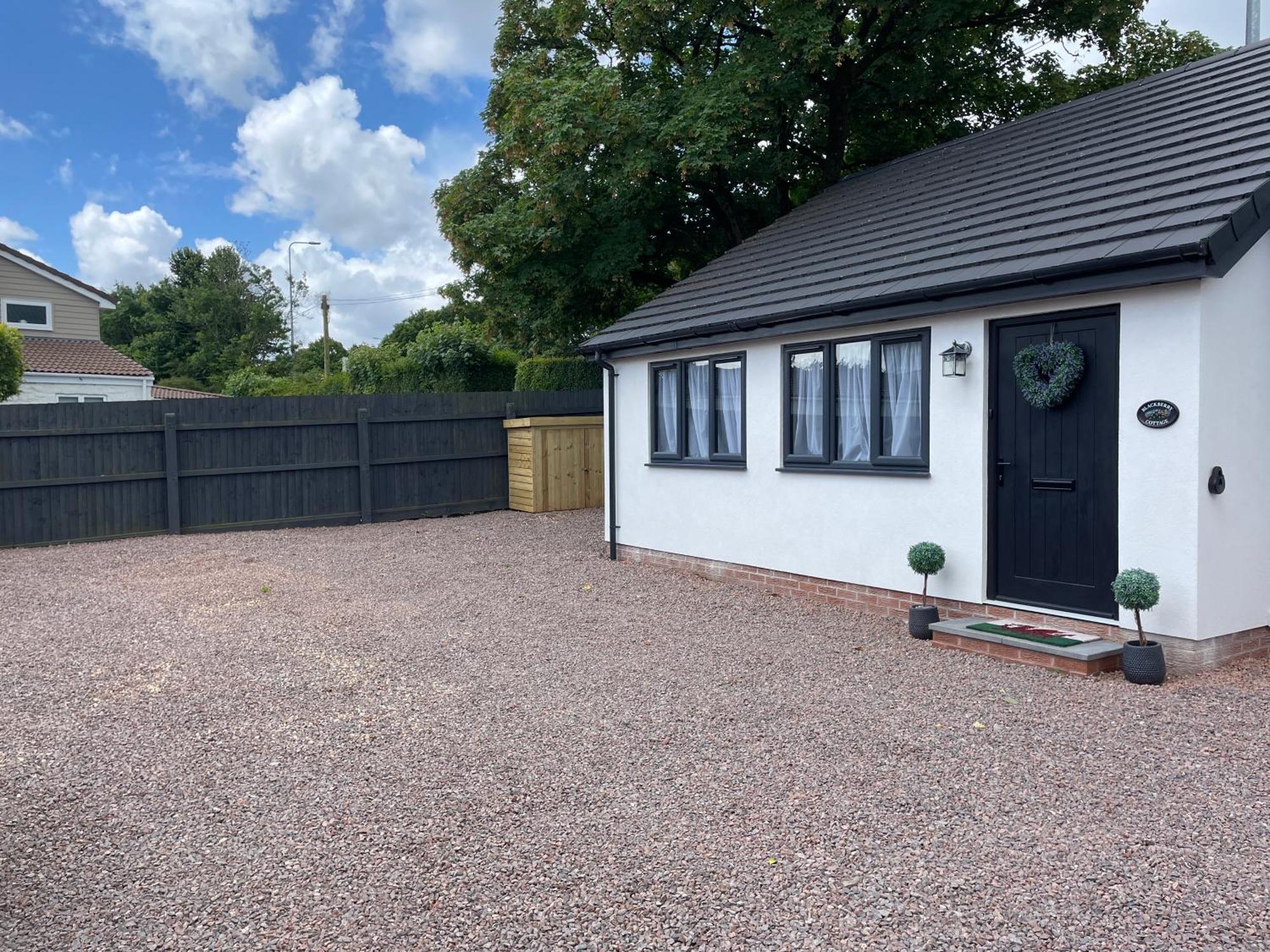 Blackberry Holiday home Cardiff