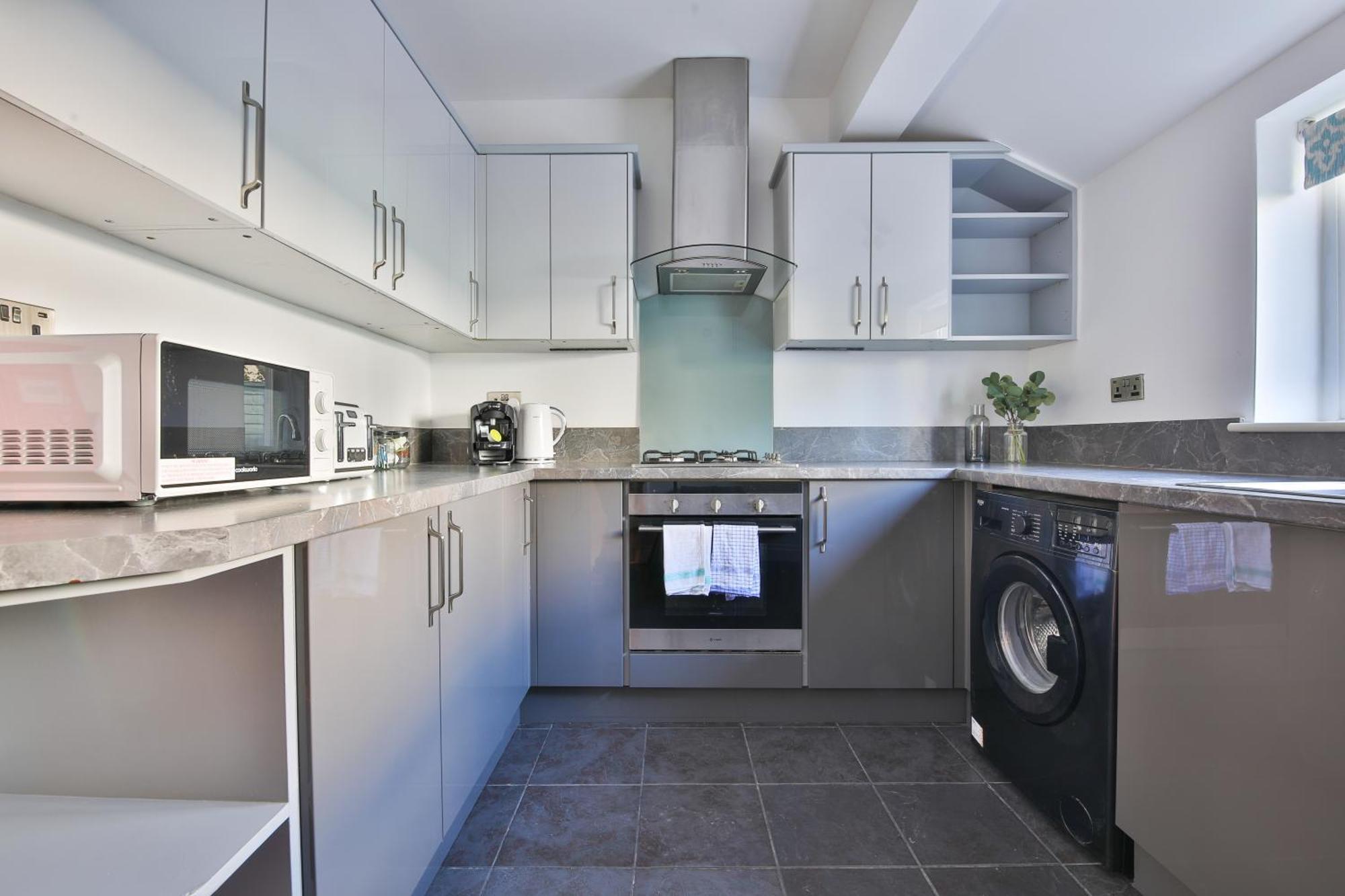 Chic, Piano 3 Bed Interior Designed House Holiday home