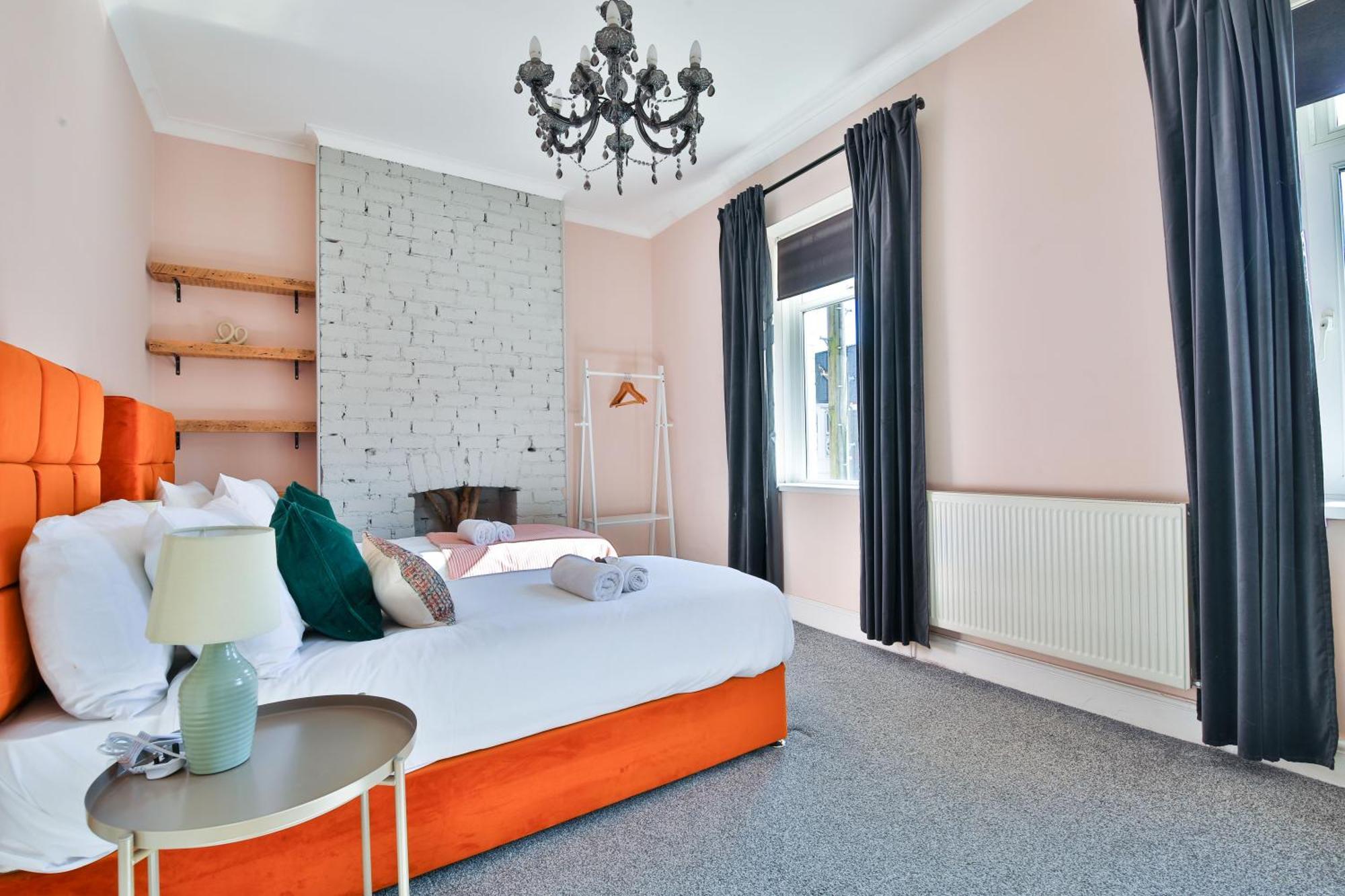 Holiday home Chic, Piano 3 Bed Interior Designed House Cardiff