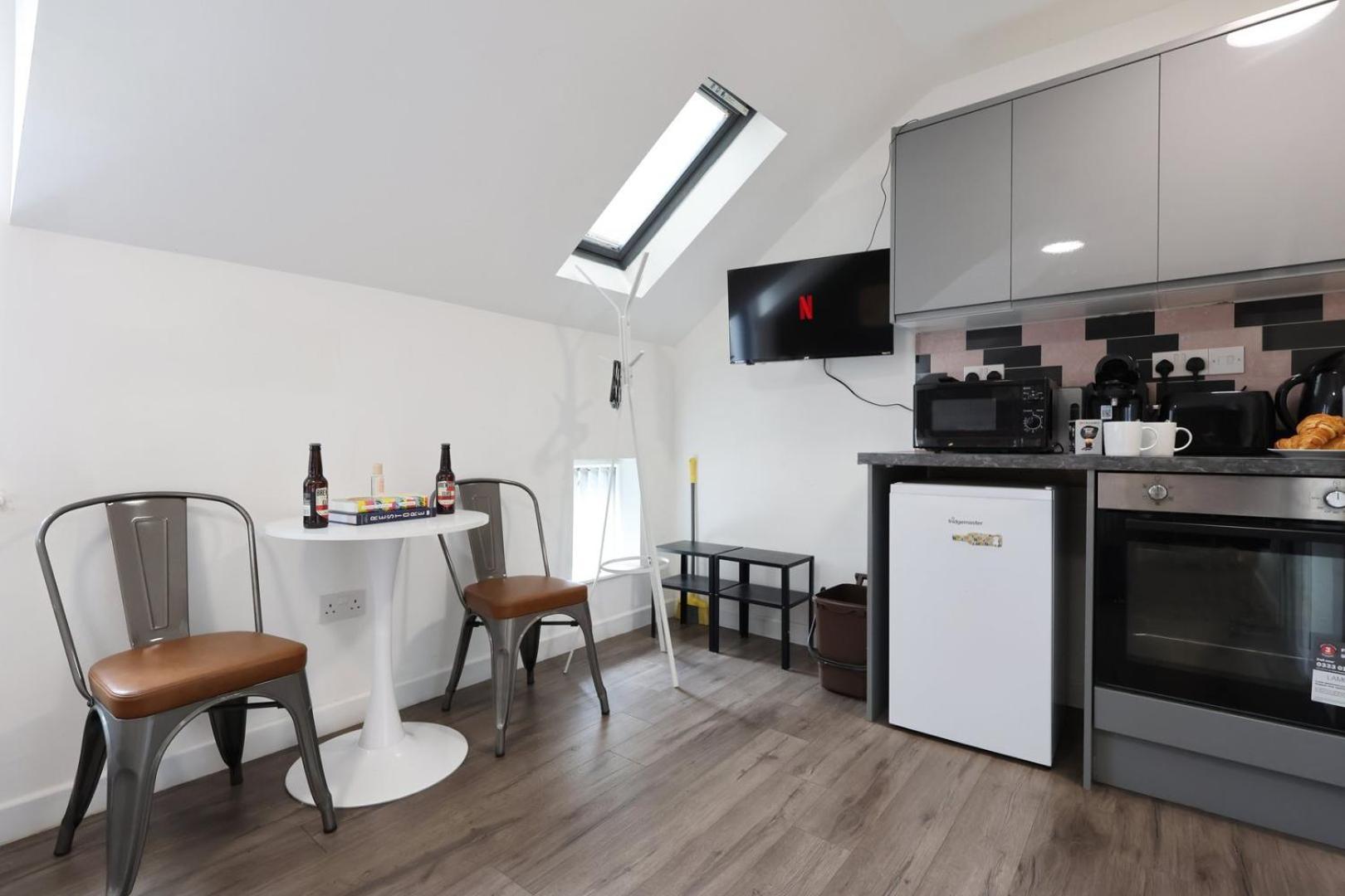 Cohost Partners | Smart Tv | 5 Min | Parking Apartment