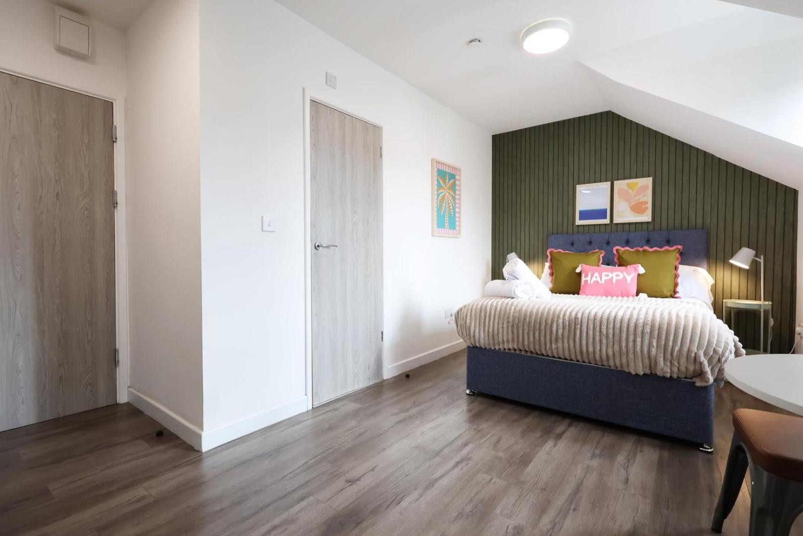 Cohost Partners | Smart Tv | 5 Min | Parking Cardiff