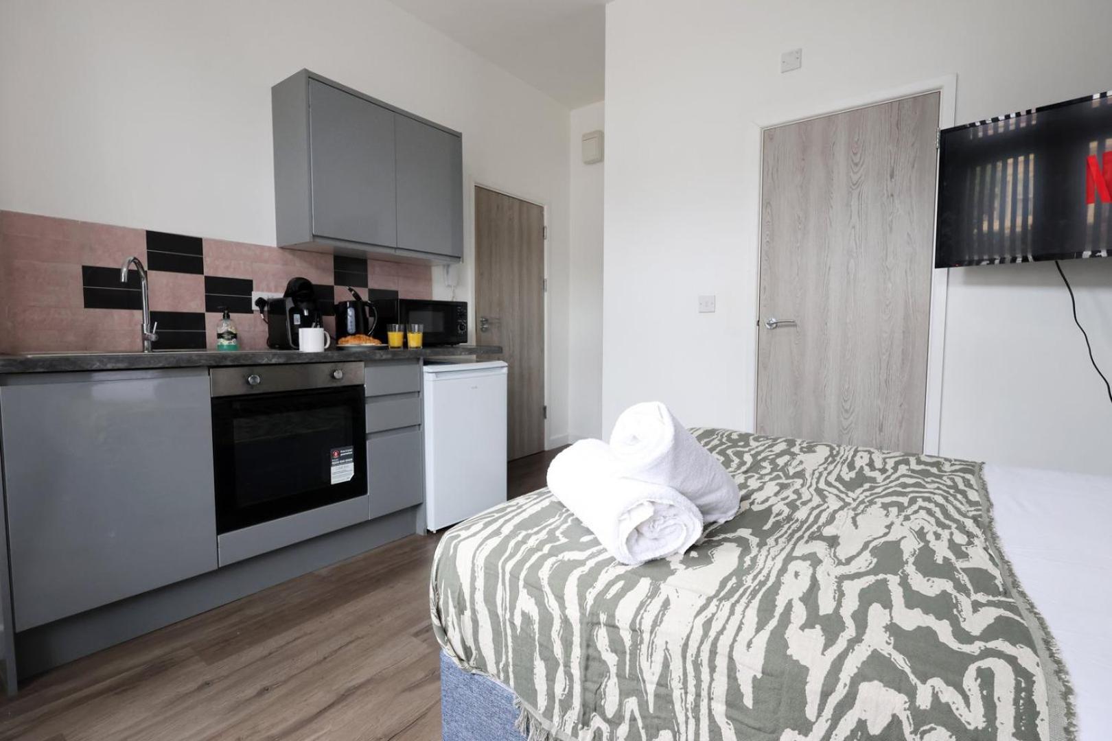 Cohost Partners | Smart Tv | 5 Min | Parking Apartment