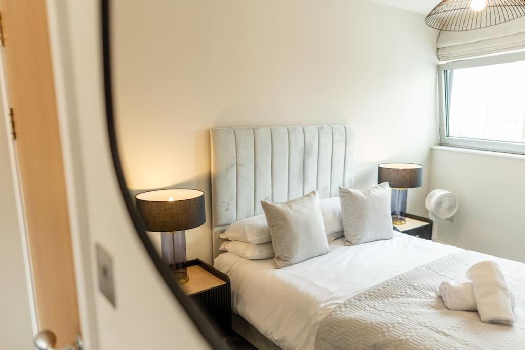 Apartment Elegant Centre 2 Bedroom With Free Parking *
