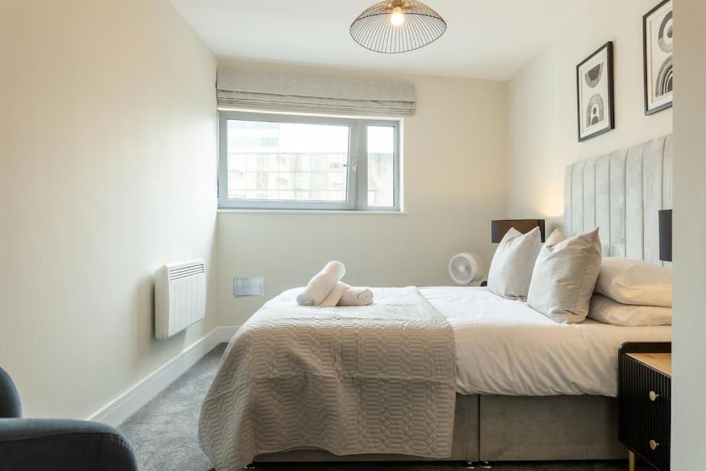 Apartment Elegant Centre 2 Bedroom With Free Parking *