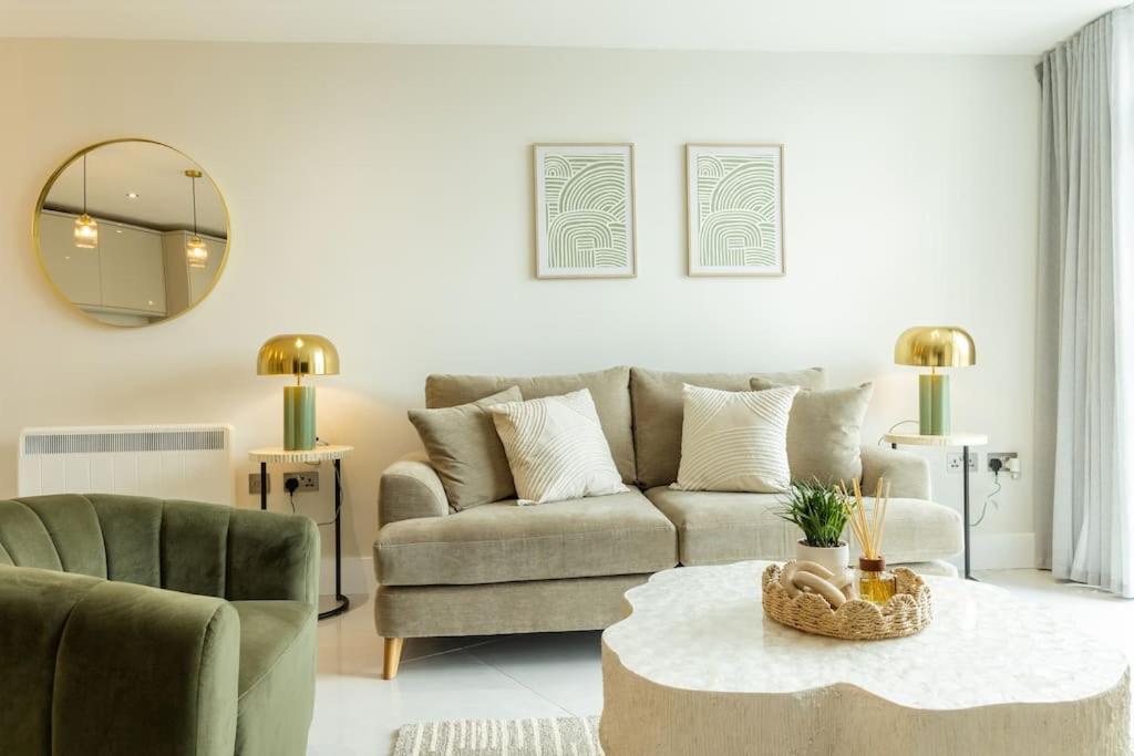 Apartment Elegant Centre 2 Bedroom With Free Parking Cardiff