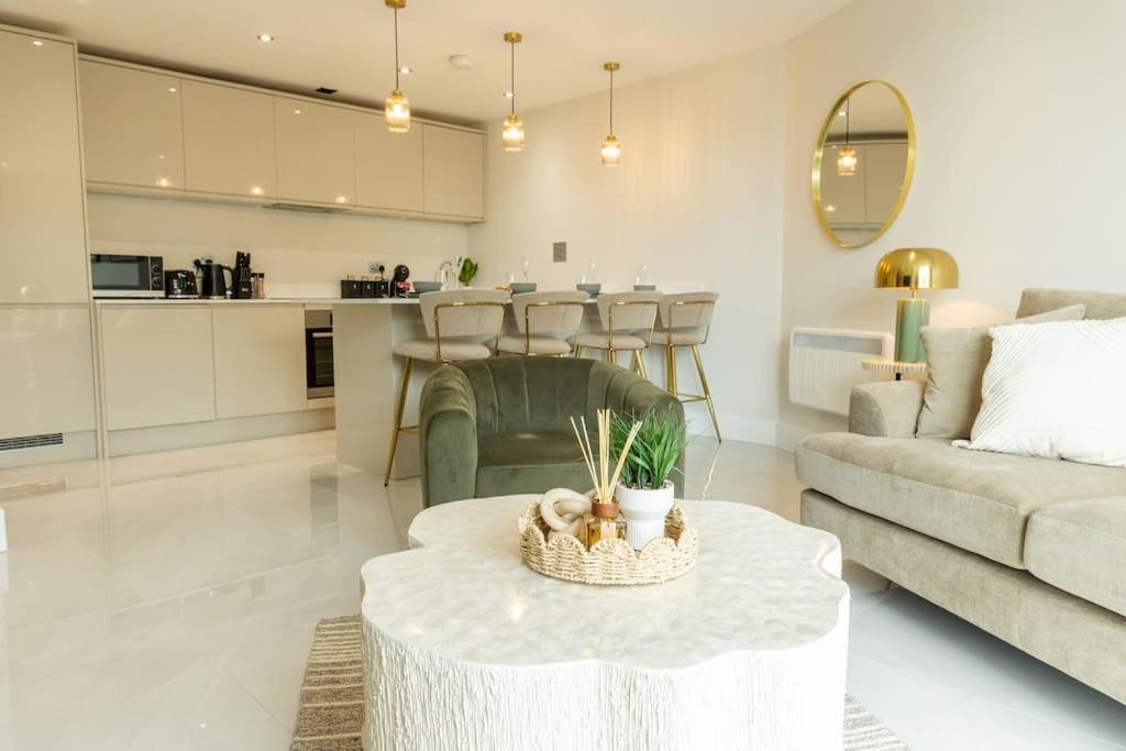 Apartment Elegant Centre 2 Bedroom With Free Parking Cardiff